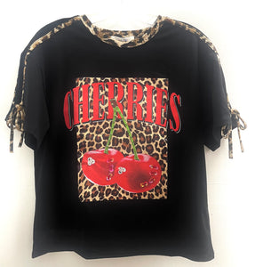 ANIMAL PRINT BINDING GRAPHIC T SHIRT