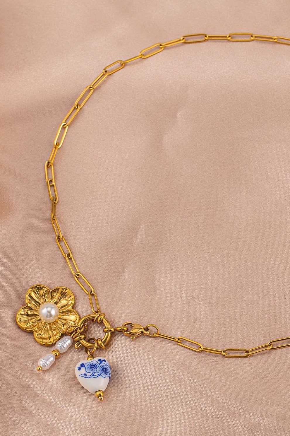 18k Stainless Steel Tarnish Free Flower Necklace