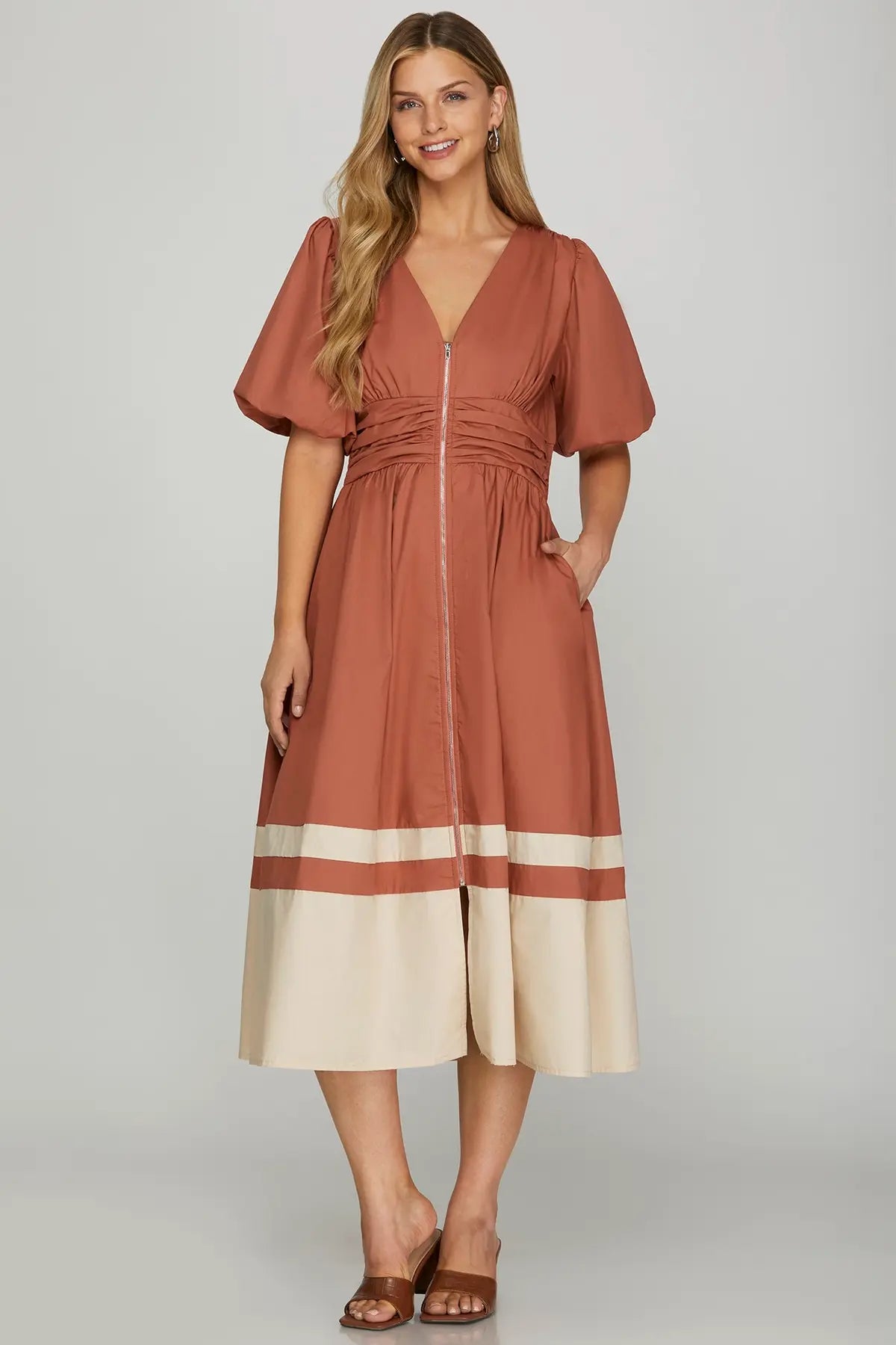 BUBBLE SLEEVE FRONT ZIP COLOR BLOCK MIDI DRESS