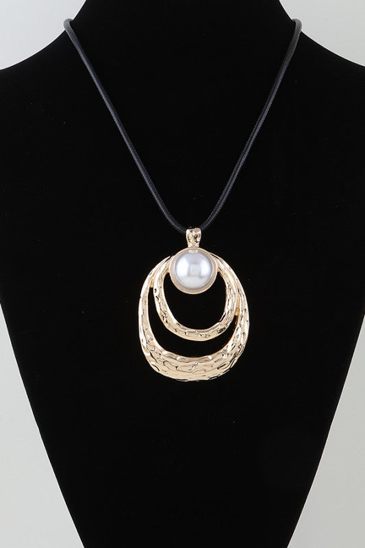 Hammered Ripple Pearl Stone Drop Necklace