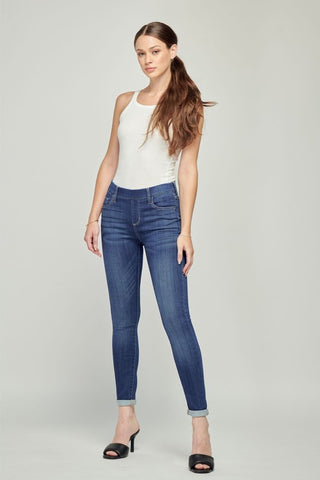 Mid Rise Pull On Crop Skinny w. Rolled Hem