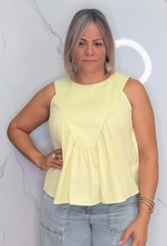 SLEEVELESS RUFFLE DETAIL TOP