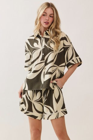 chic women's short set