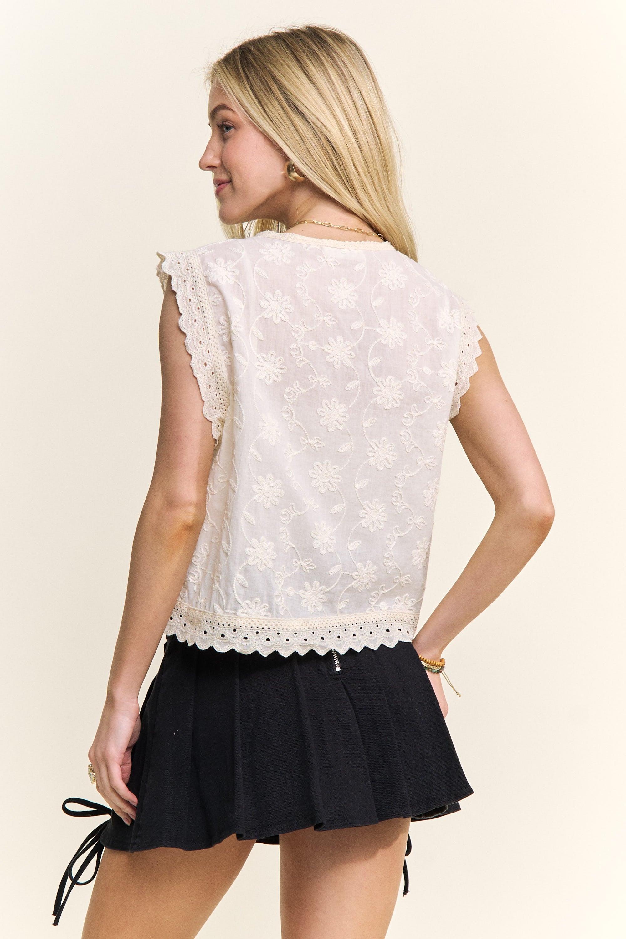 Sleeveless Eyelet Lace Trim Blouse