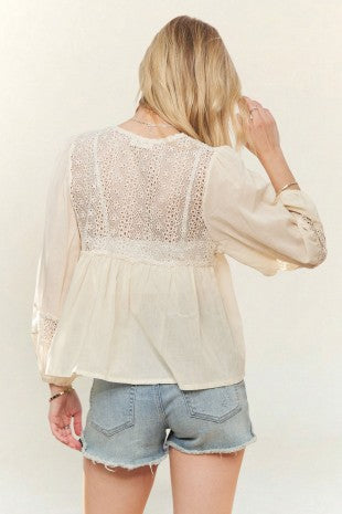 Solid Long Sleeves Top With Eyelet