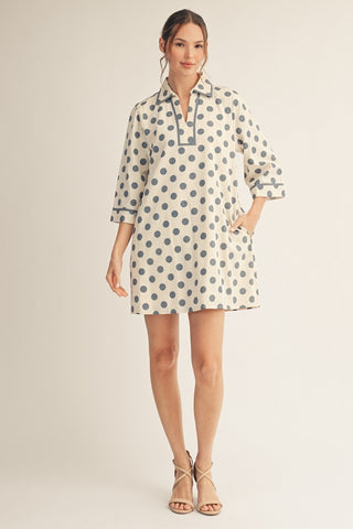3/4 sleeves polka dot woven dress with side pockets.
