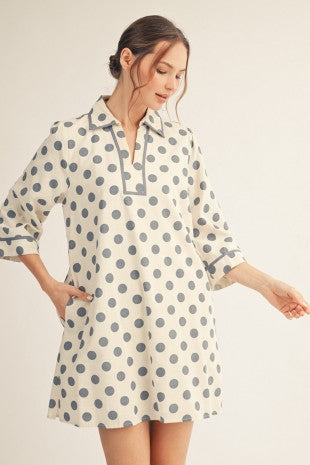 3/4 sleeves polka dot woven dress with side pockets.