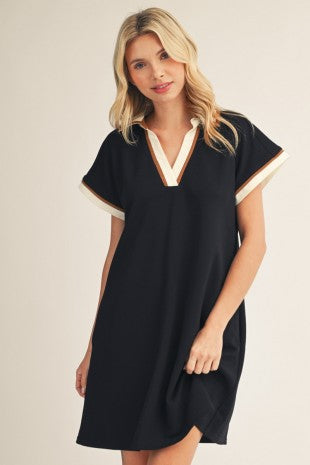Drop shoulder solid casual dress with contrast accent