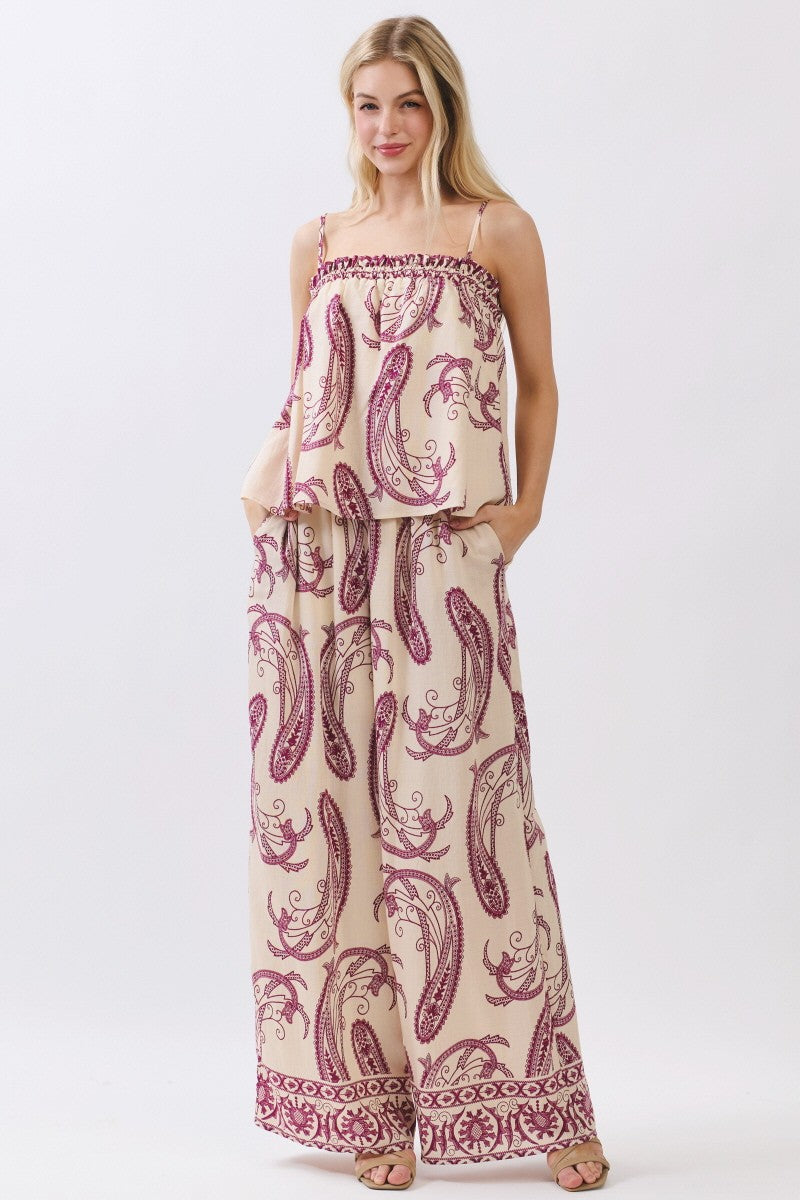 Embrace effortless style with this stunning paisley print pants set