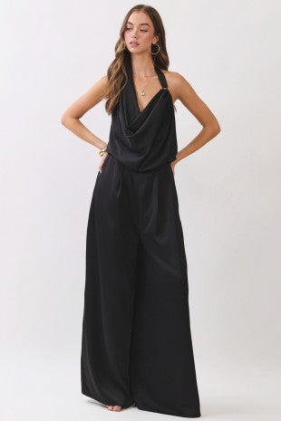 Elevate your wardrobe with this stunning wide-leg jumpsuit