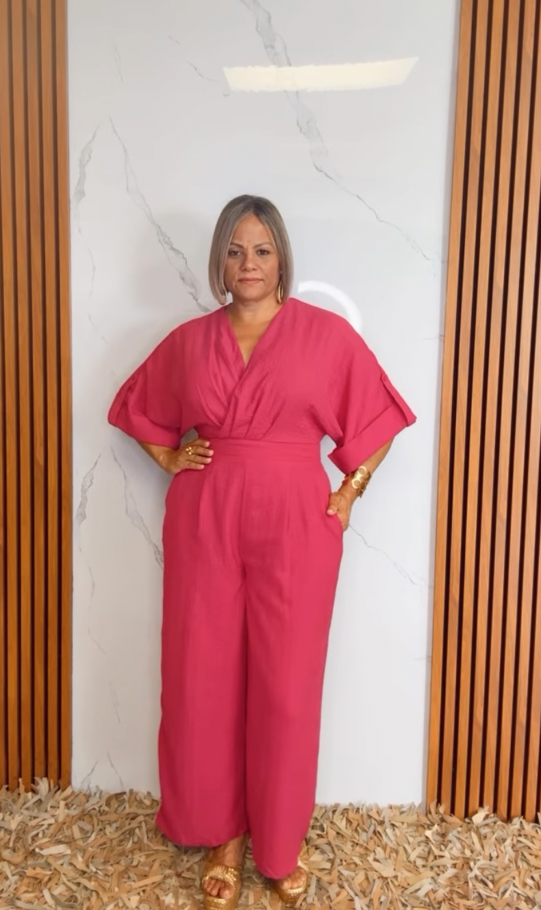 Step out in vibrant style with this stunning fuchsia jumpsuit