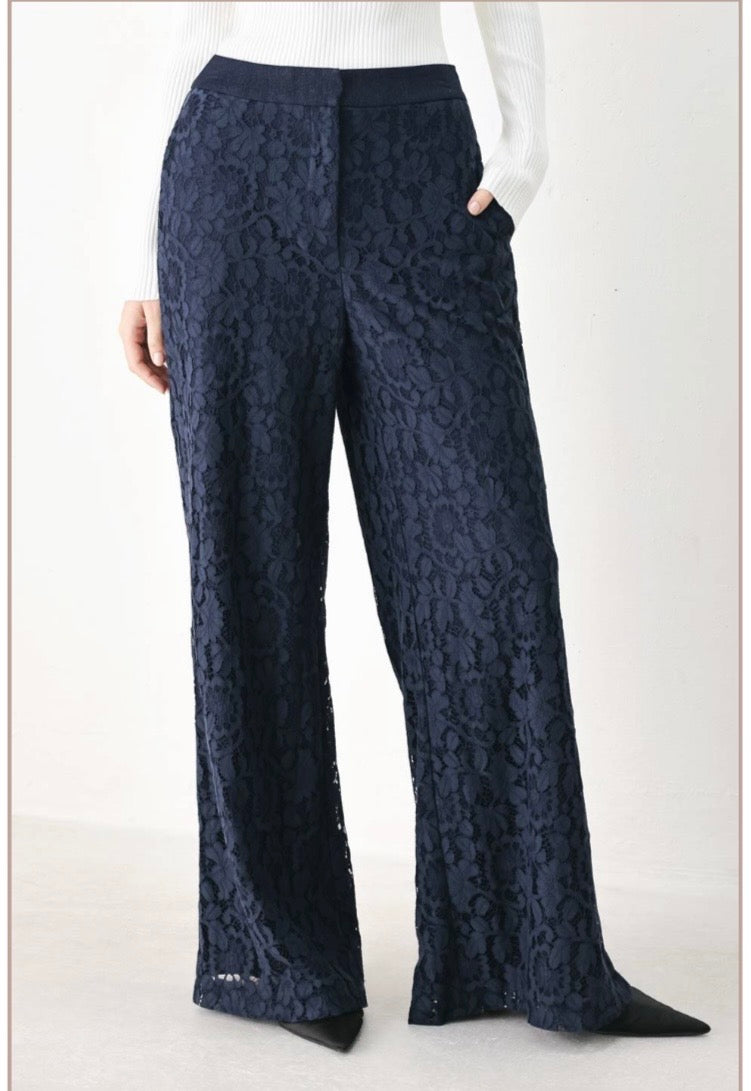 A Solid Woven Lace Pant