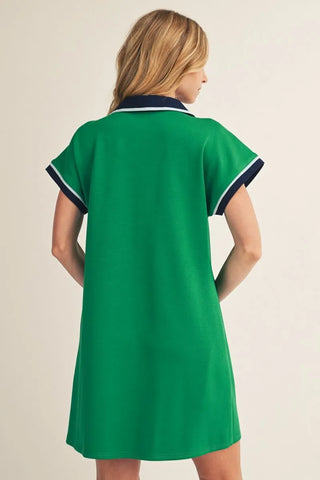 Drop shoulder solid casual dress with contrast accent