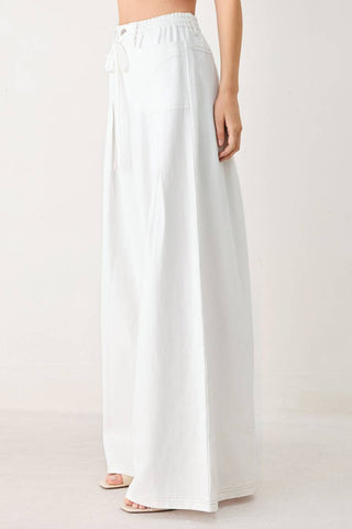 A solid woven pant