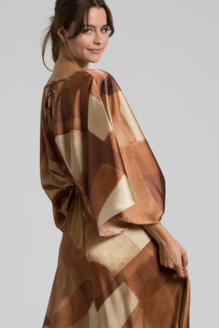 SATIN KIMONO SLEEVE ABSTRACT MAXI DRESS