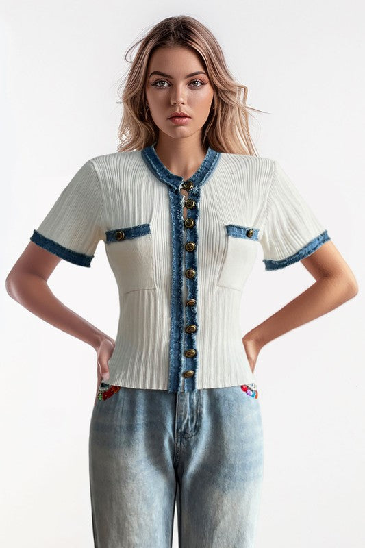 BUTTON DOWN KNITTED BLOUSE