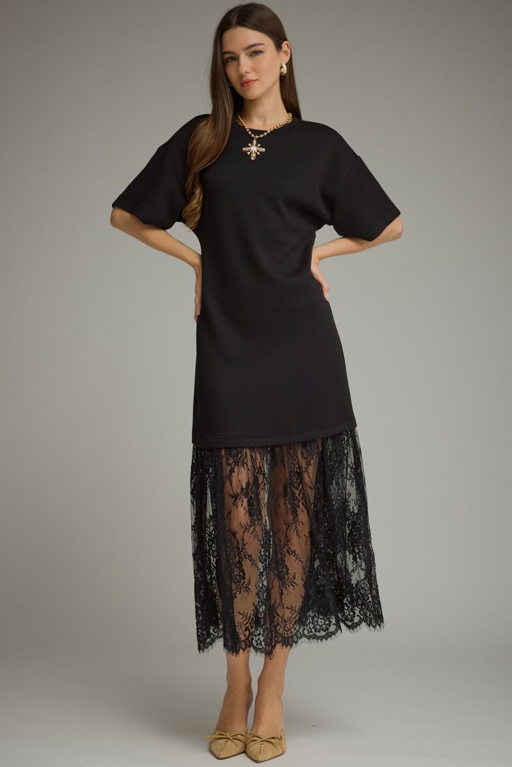 Solid short sleeve midi dress with a round neckline