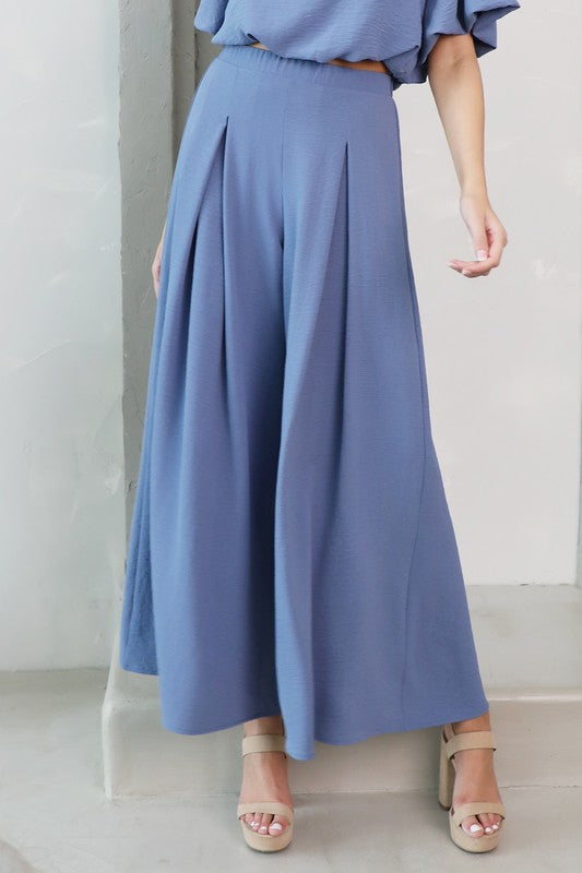 Matte Crepe Pleated Wide Leg Pants