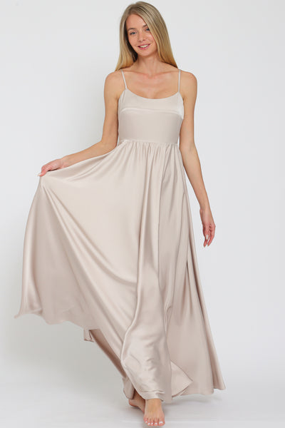 Adjustable strap tie back chest pleated maxi dress