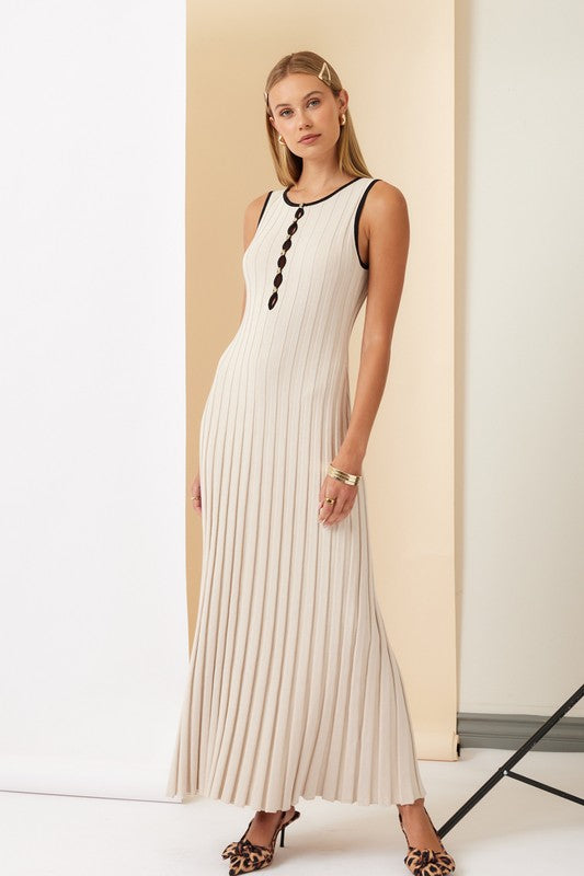 Ribbed Knit Contrast Maxi Dress