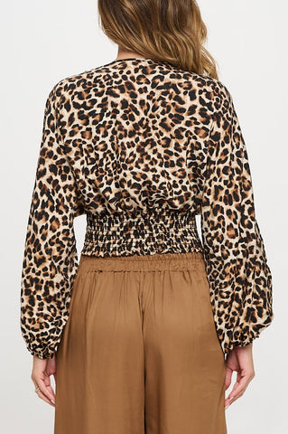 Leopard Print V neck Top w Smock