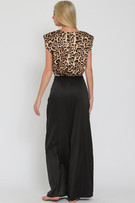 SHOULDER PAD TOP AND HIGH WAISTED LONG PANTS SET