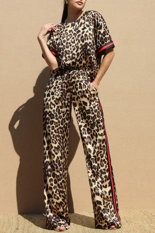 LEOPARD LEESE FIT SATIN SET