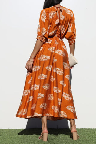 BORDER PRINTED WOVEN MIDI DRESS