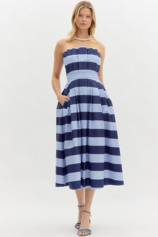 Stripe print strapless pleated midi dress