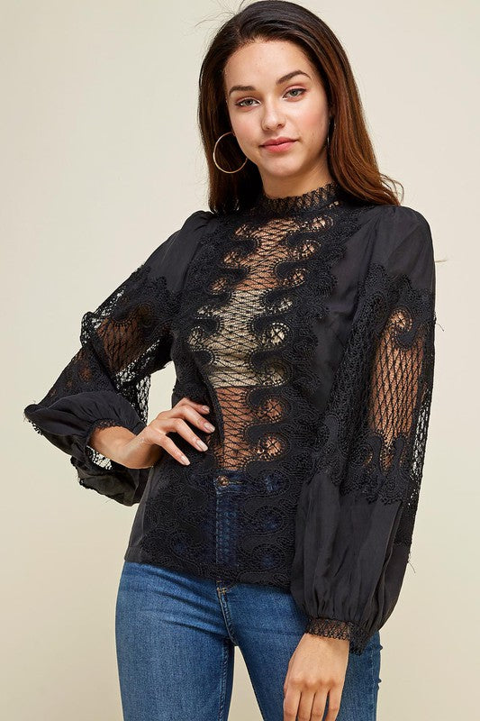 Out Lace Stitching Top